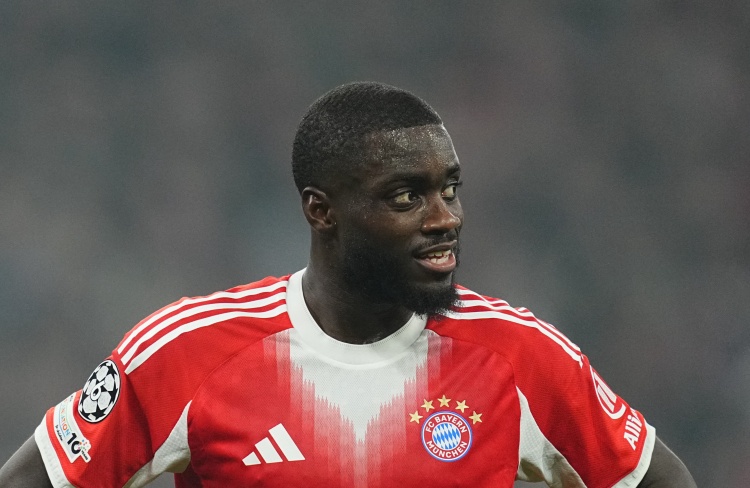 巴贝尔谈于帕续约：他过去两年进步很大，拜仁对他的能力充满信心